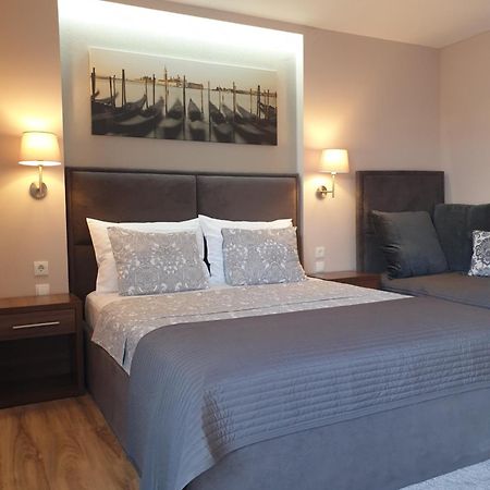 Apartmani Kameno Sidro Bilice Exterior foto
