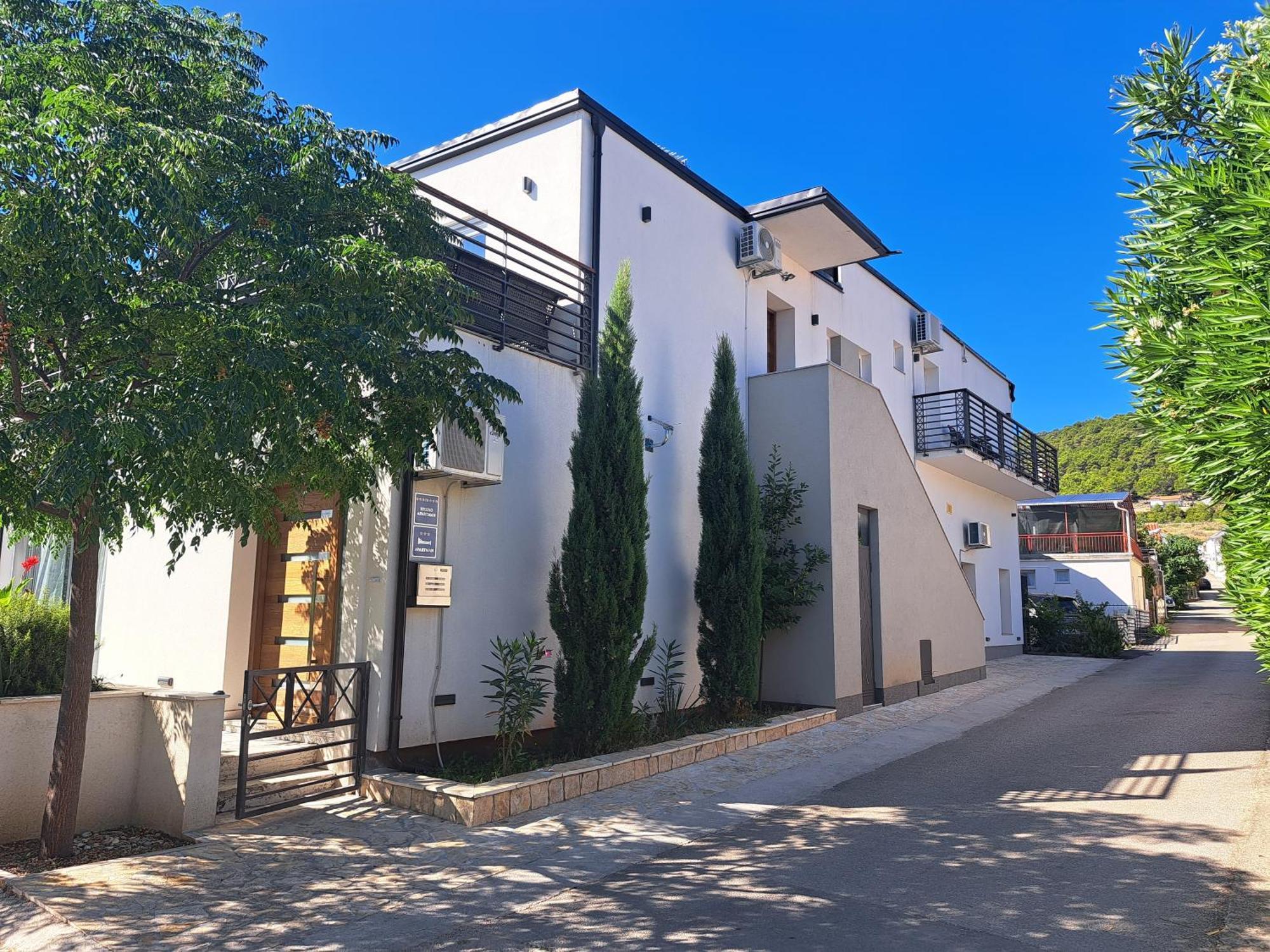 Apartmani Kameno Sidro Bilice Exterior foto